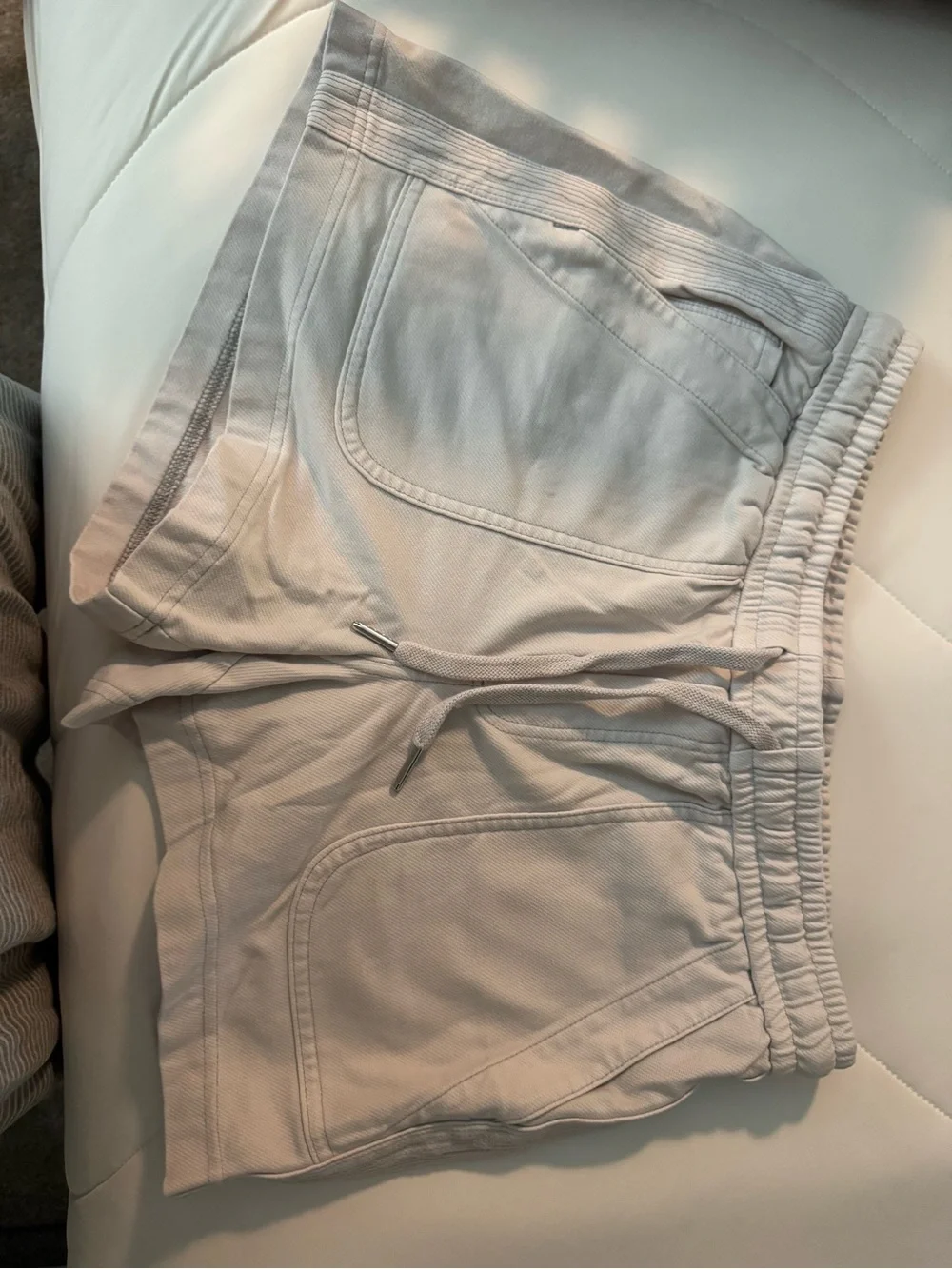 Athleta Farallon Short in Light Gray